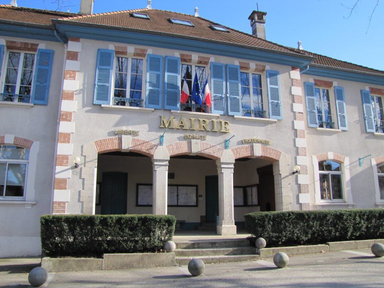 Gières (38610)